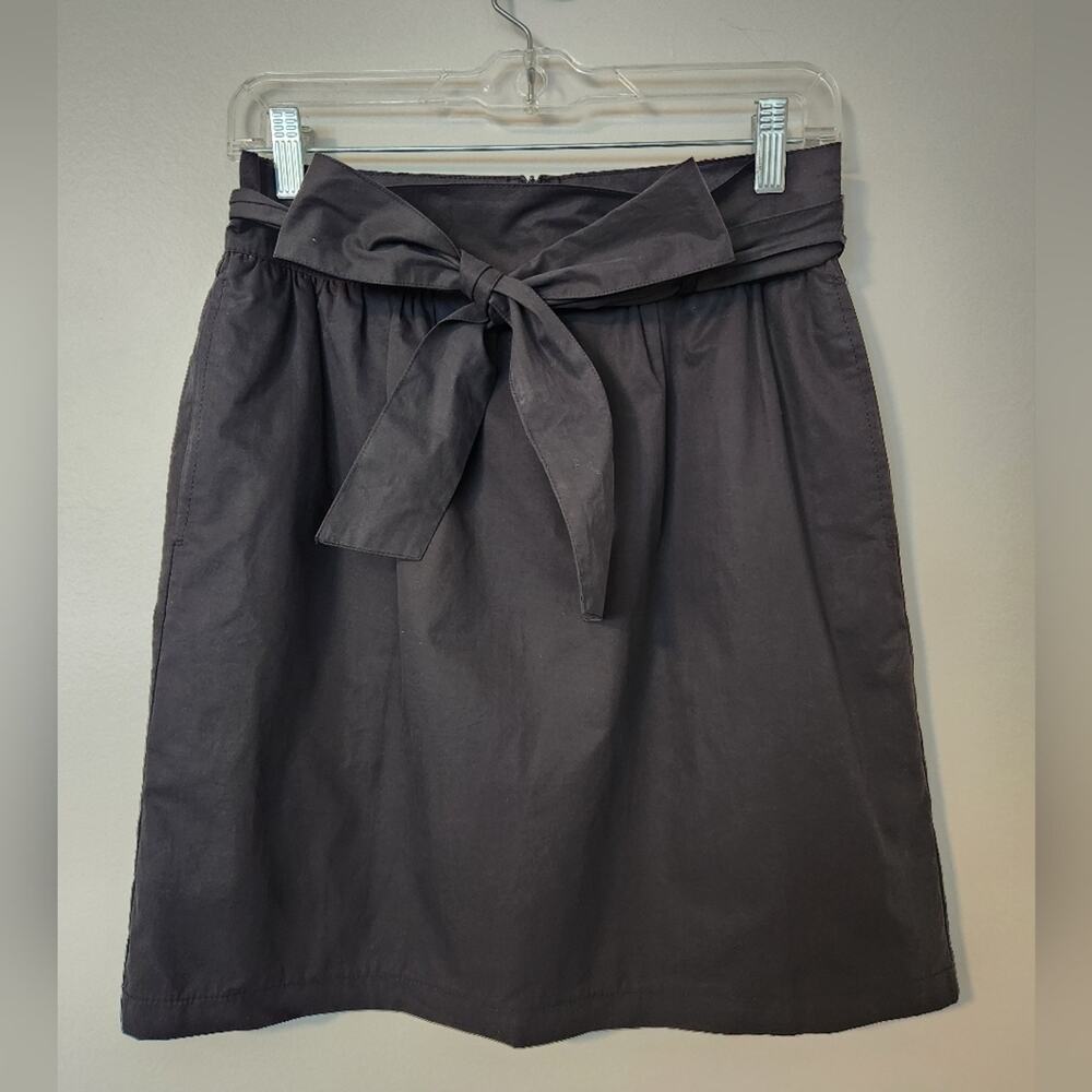 Black skirt with pockets